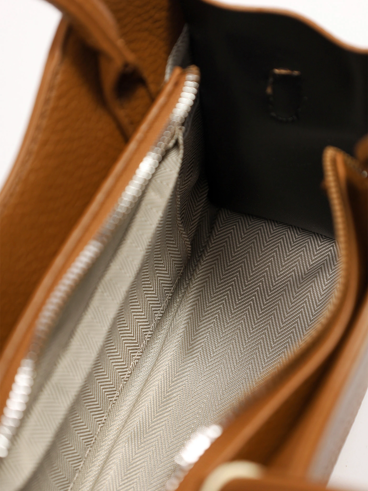 Сумка-тоут с бантом в ассортименте